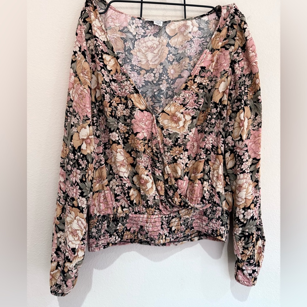 American Eagle Floral Blouse Size Small